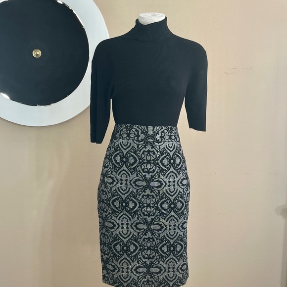Ann Taylor Dresses & Skirts - Ann Taylor Black Over Gray Velvet-texture Pencil Skirt Lined Size 10